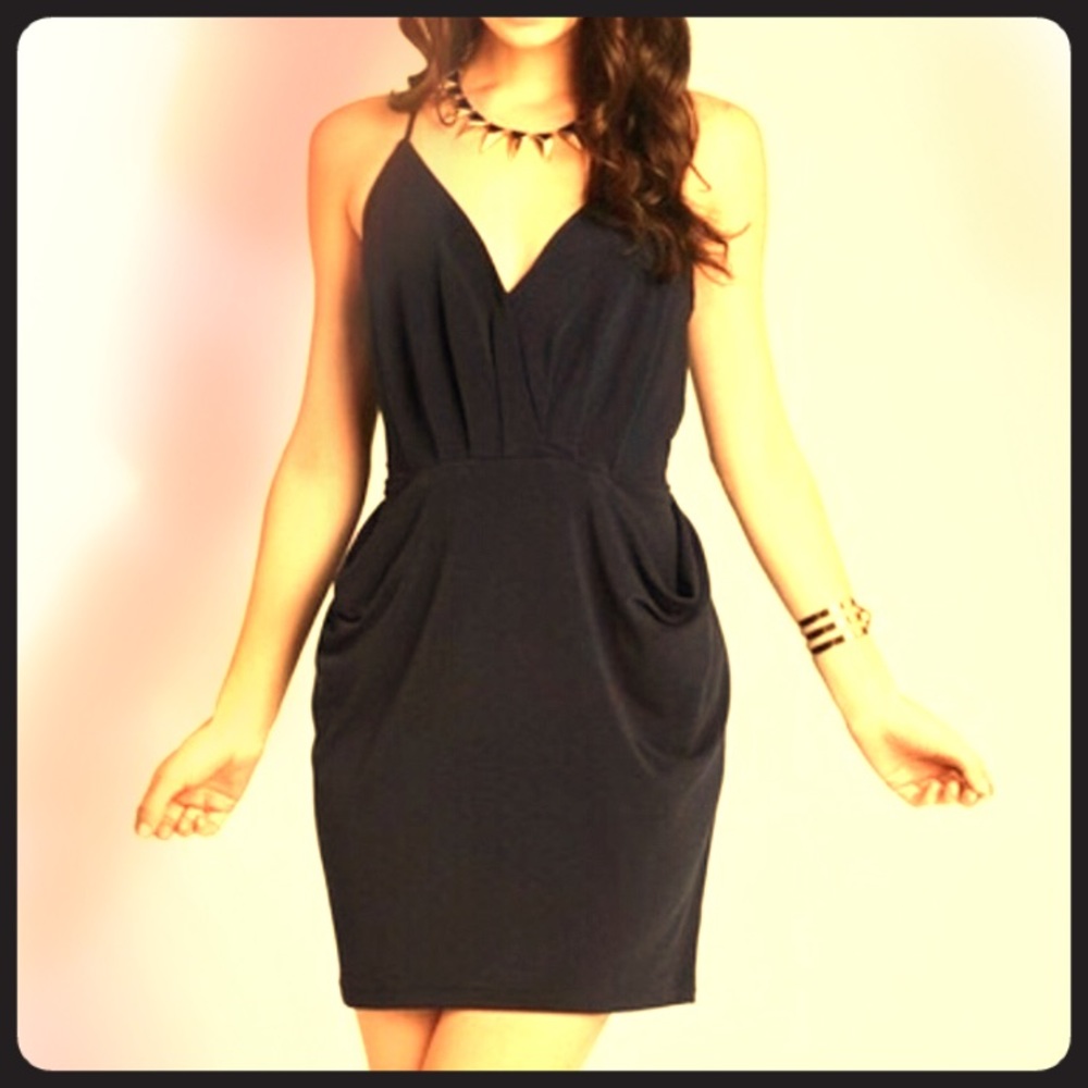 BCBG DRAPE DRESS SIZE S-M (TURQUOISE)